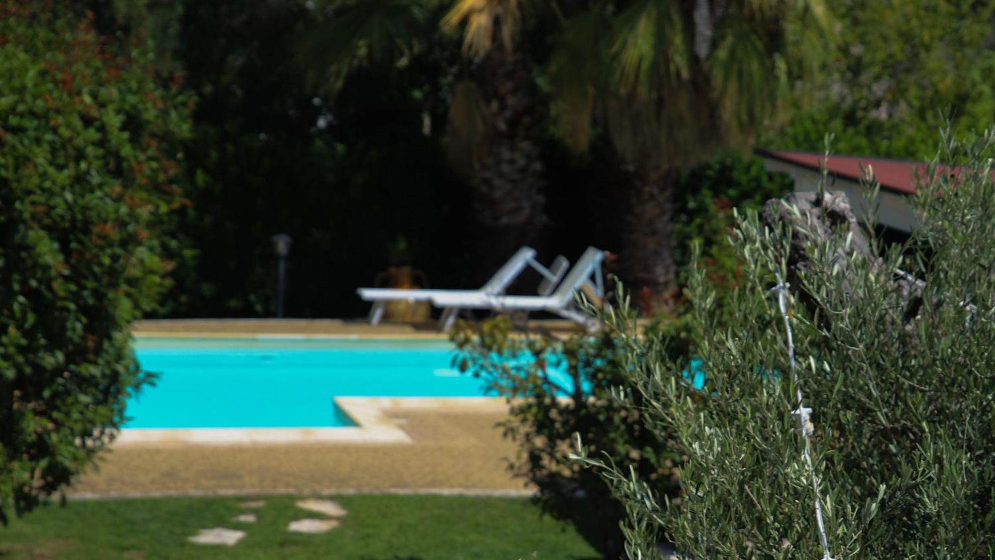 Villa Arisa With Pool Сельва-ді-Фазано Екстер'єр фото